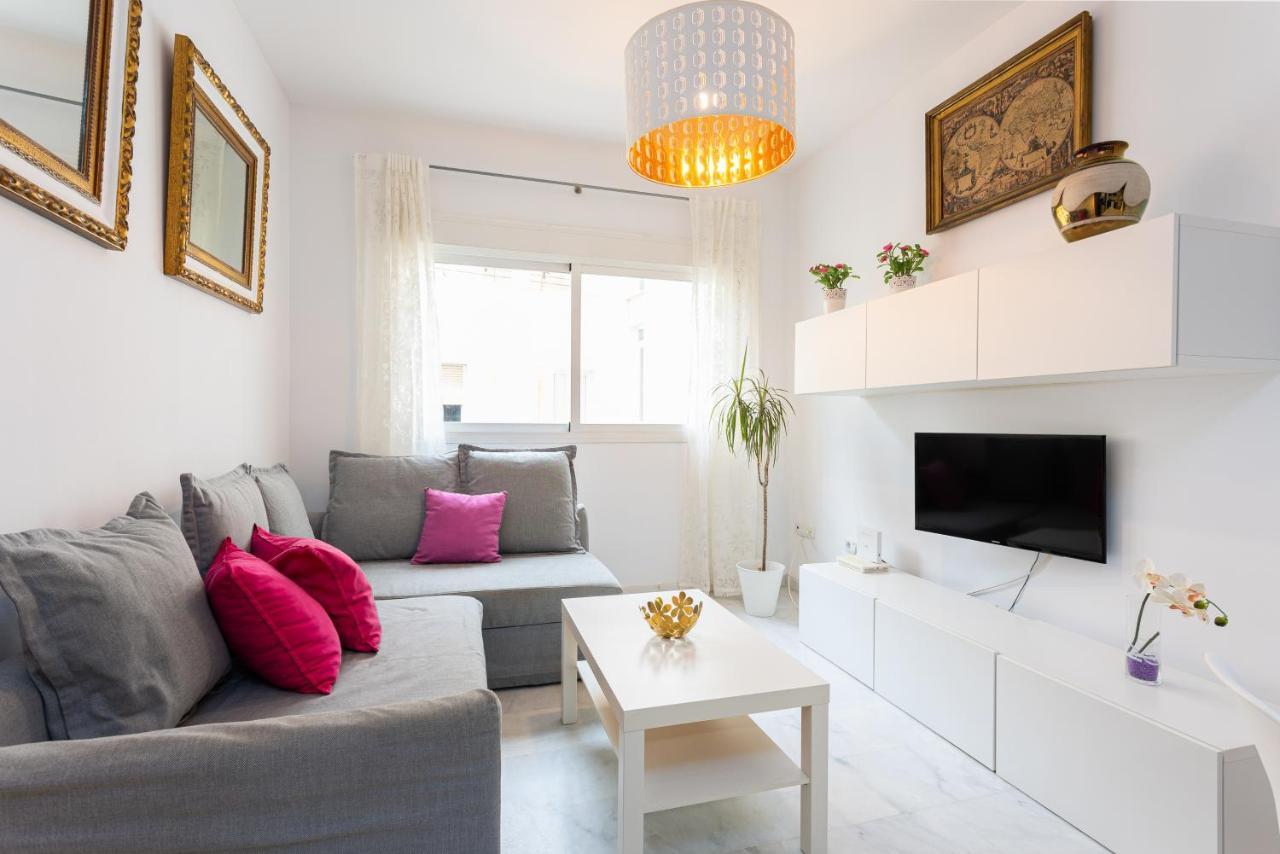 Holidays2Malaga Carrera Capuchinos Free Parking Aircon Downtown Exterior photo