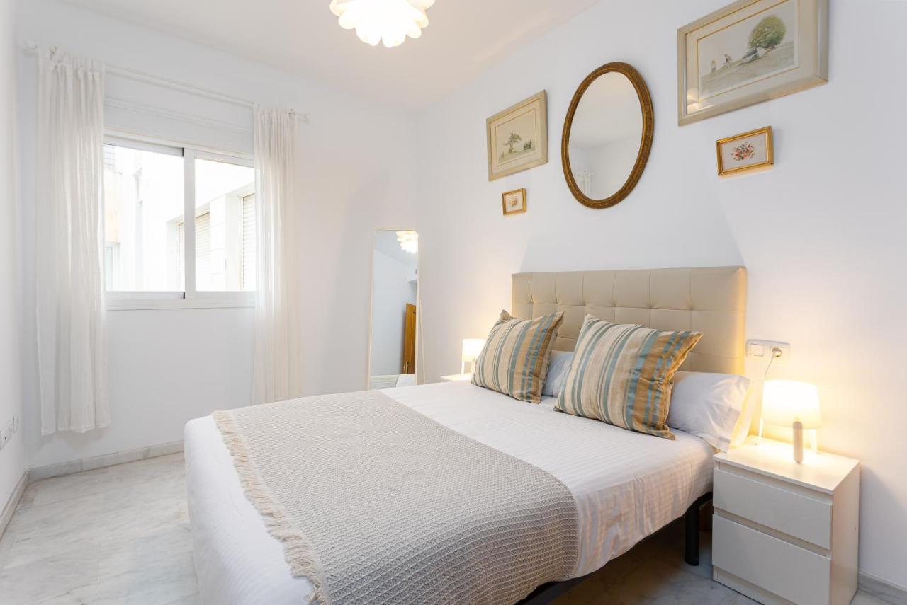 Holidays2Malaga Carrera Capuchinos Free Parking Aircon Downtown Exterior photo