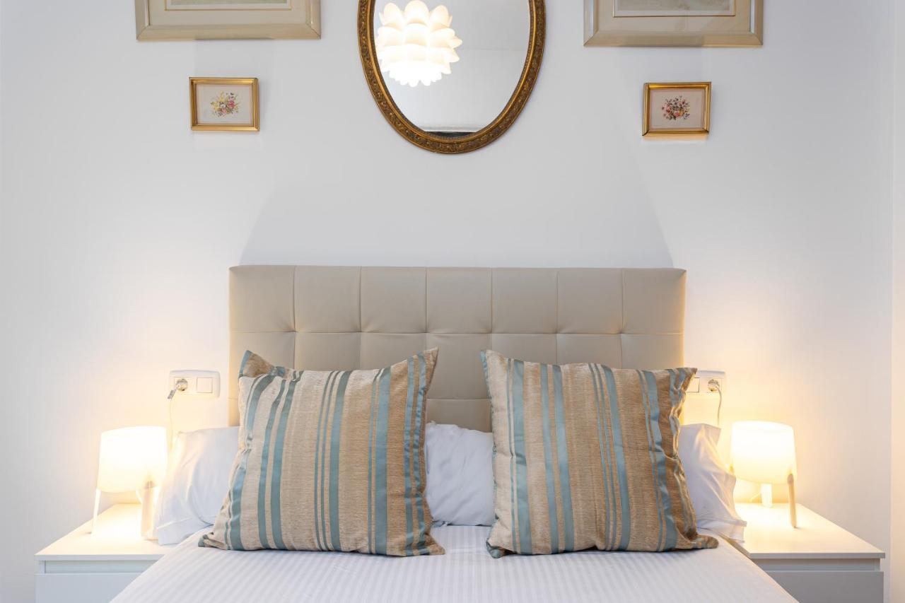 Holidays2Malaga Carrera Capuchinos Free Parking Aircon Downtown Exterior photo