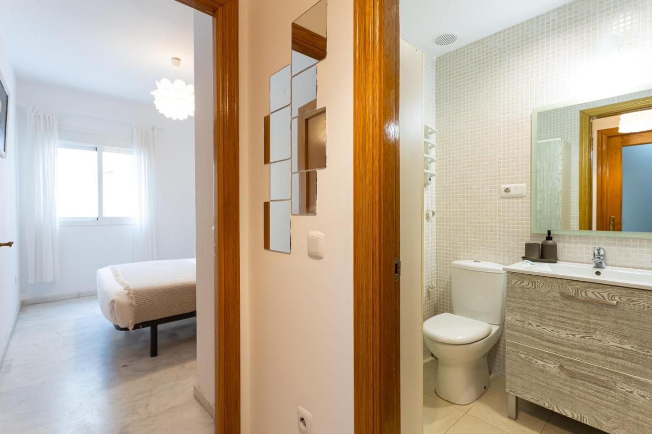 Holidays2Malaga Carrera Capuchinos Free Parking Aircon Downtown Exterior photo